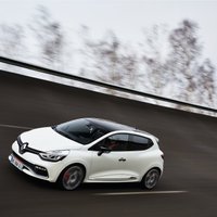 'Renault Clio RS Trophy' ar 220 ZS