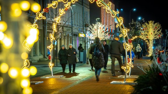 Šlesers turpina meklēt kompanjonus pašvaldību vēlēšanām – Daugavpilī apvienojušās LPV un Latgales partija