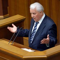 Ukraina ir uz pilsoņu kara sliekšņa, brīdina eksprezidents
