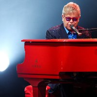 Novembrī Rīgā uzstāsies Eltons Džons