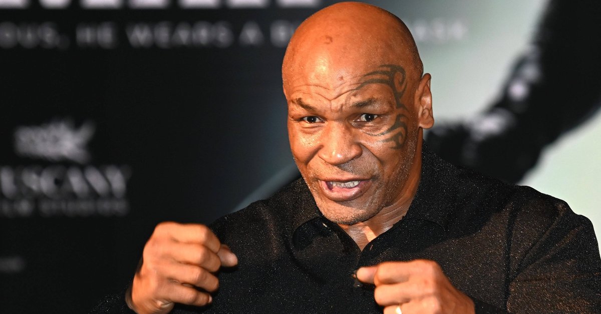 Tyson will get sick on the airplane;  the duel between the 2 generations isn’t in jeopardy