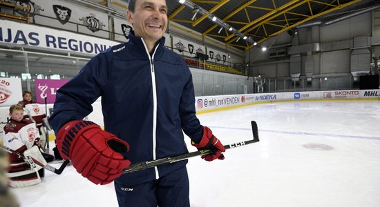 Бывший вратарь сборной Латвии вошел в тренерский штаб сборной России по хоккею