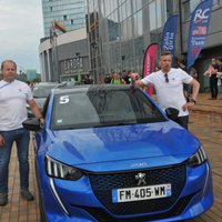Elektromobiļu izturības sacensībās Lietuvā uzvarējis 'Peugeot e-208'