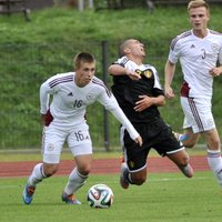 Latvijas U-21 futbola izlase droši pieveic Moldovu