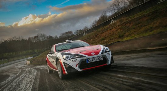 'Klasikas' atgriešanās - 'Toyota GT86 CS-R3' ir saņēmusi oficiālo FIA homologāciju