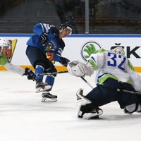 Somijas hokejisti pēdējā trešdaļā pārvar Slovēnijas pretestību