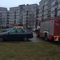 ФОТО: Женщина спасла квартиру соседей от пожара, заметив в окне пламя