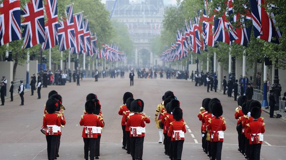 Karaliskās kāzas Londonā - 5