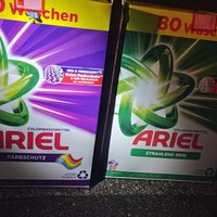 ФОТО. В Риге накрыли подпольный цех по расфасовке фальшивой продукции Ariel