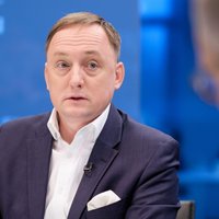 Algu mazāksolīšana, parādu 'piedošana', bīstamā makšķerēšana - atbild Latvijas Bankas prezidenta amata kandidāts Kazāks