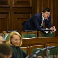 'KPV LV' piebalso 'Saskaņai' un prasa Ašeradena demisiju; Saeimas vairākums to noraida