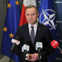 Polijas prezidents: raķešu sprādzienus varētu būt izraisījusi Ukrainas pretgaisa aizsardzība