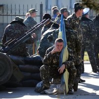 Kijeva vienojusies ar Krieviju par Ukrainas karavīru un bruņojuma izvešanu no Krimas