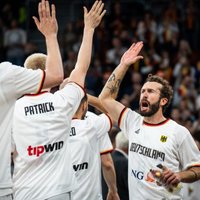 Vācijas basketbolisti arī nodrošina vietu PK finālturnīrā