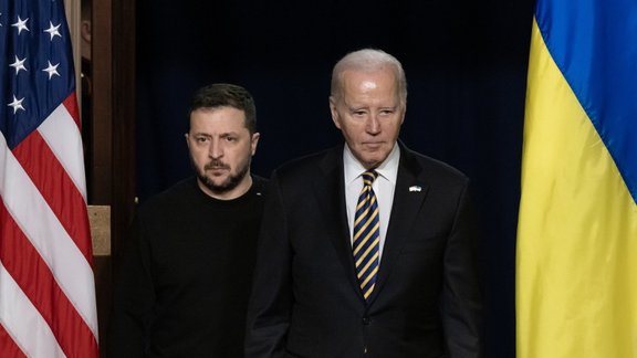 zelensky biden