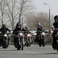Policija aicina motociklistus ievērot noteikumus