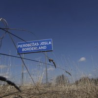 Pastāvīgā žoga būvdarbi uz Latvijas-Baltkrievijas robežas pabeigti 15,2 kilometru garumā