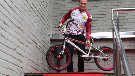 BMX riteņbraukšana - 19