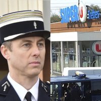 Francijā miris lielveikala ķīlnieku krīzē sašautais policists