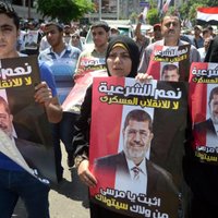 Ēģiptes policija ar asaru gāzi izklīdina Mursi atbalstītājus