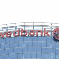 'Swedbank' peļņa pirmajā pusgadā sarukusi par 9 %