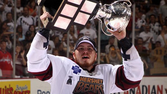 Hokeja mazais princis ar lielo vārdu – kā NHL leģendas dēls "privatizēja" Kaldera kausu