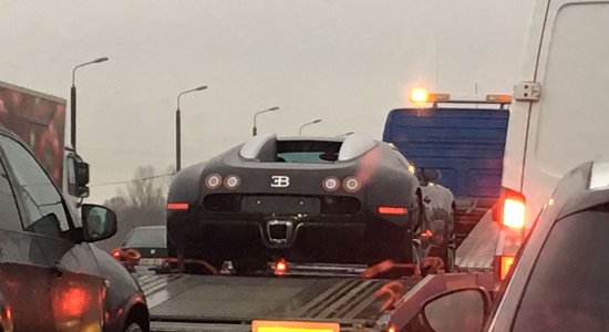 Foto: 'Pagani Zonda' vietā Latvijas uzņēmums nopircis 1,8 miljonu eiro 'Bugatti Veyron'