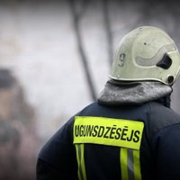 Neuzmanīgas smēķēšanas izraisītā ugunsgrēkā Rīgā cietis cilvēks