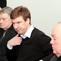 Tiesai vēlreiz būs jāskata skandalozā Rīgas domes amatpersonu kukuļošanas lieta