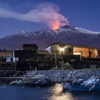 Сицилийский вулкан Этна сползает к Средиземному морю