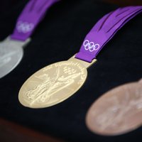 Krievijas diskvalificētos vieglatlētus mudina atdot olimpiskās medaļas