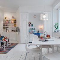 Romantiski balts dzīvoklis ar praktisku plānojumu 42 kvadrātmetros