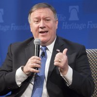 ASV pret Irānu vērsīs 'bezprecedenta finanšu spiedienu', pauž Pompeo