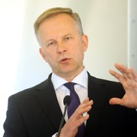 Глава Банка Латвии: экономика Латвии "охлаждается", деньги из госбюджета ей не помогут