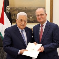 Palestīniešu pašpārvaldes prezidents premjerministra amatā iecēlis savu ilggadējo padomnieku