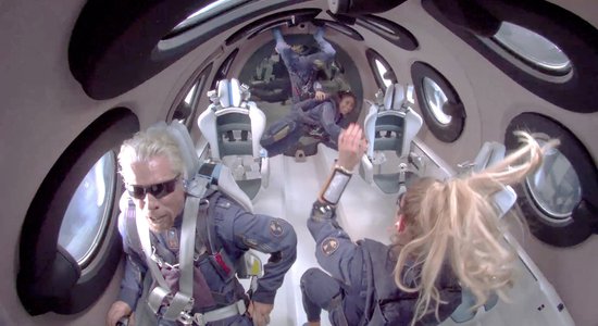 Miljardieris Ričards Brensons pabijis kosmosa lidojumā