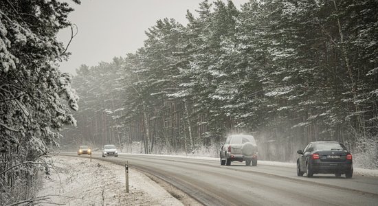 Daudzos reģionālo autoceļu posmos ir virsmas apstrādes defekti un ieviesti ātruma ierobežojumi