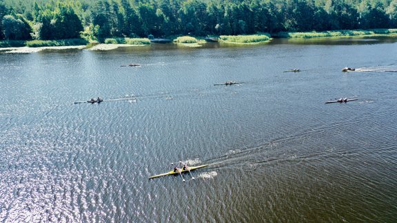 Airēšana: Latvijas čempionāts Lielupē