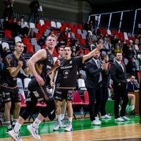 Valmieras basketbolisti zaudē Mazura vadītajai Tartu komandai