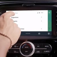 Video: 'Google' demonstrē 'Android' sistēmu automobiļiem
