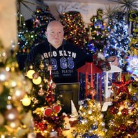 444 Ziemassvētku eglītes vienā dzīvoklī – ģimene Vācijā uzstāda jaunu pasaules rekordu