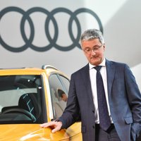 VW no amata atbrīvo apcietinājumā esošo 'Audi' vadītāju Rupertu Štadleru