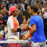 Nadals 'US Open' astotdaļfinālā negaidīti zaudē francūzim Puijē
