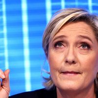 Победа Ле Пен грозит обвалом евро