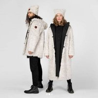 ФОТО. Экологично и модно: как выглядят пальто, шубы, куртки и шляпы из конопли