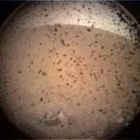 InSight совершил посадку на Марс и передал первое изображение