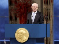 При получении Нобелевской премии мира Херман ван Ромпей упомянул страны Балтии