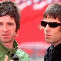 Oasis победили Blur в "брит-поп битве"