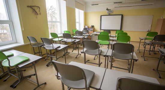 Застряли среди "середнячков": экс-министр образования о новом исследовании PISA об успеваемости латвийских школьников