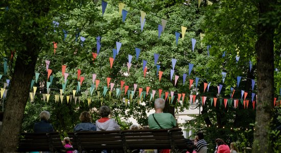 Pikniks, gidu cīņas, koncerti – Rīga svin dzimšanas dienu